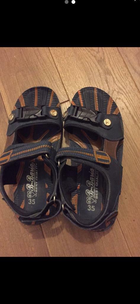 boys sandals 11